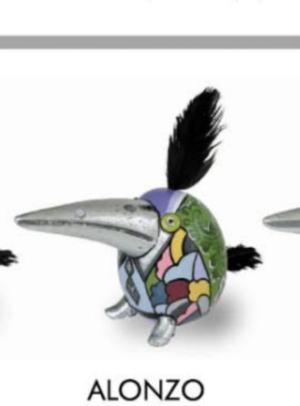 Scultura di Tom's Drag Tucano Alonso